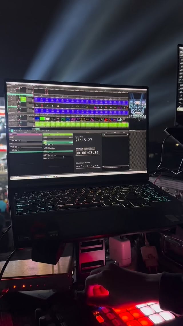 Resolume Livecam FX @haimatt_project 
#resolume #resolumelivefx #haimattproject